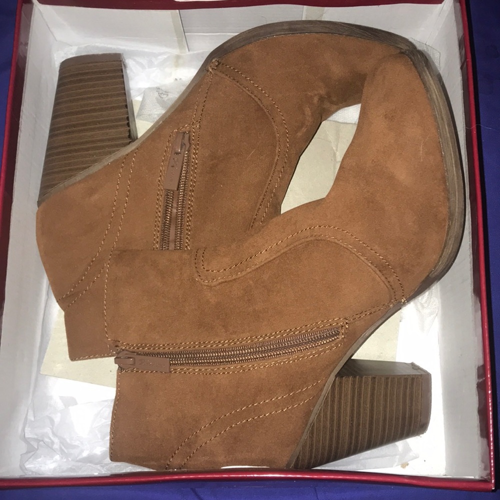 Tan heeled booties